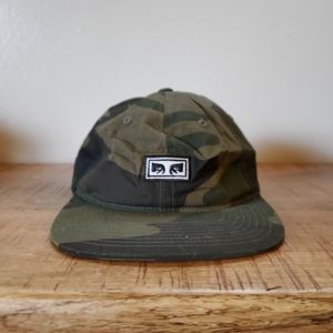 Obey snap back